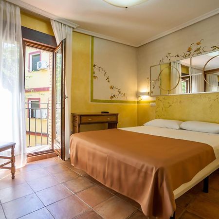 Yit Puerta Bisagra Hotel Toledo Exterior photo
